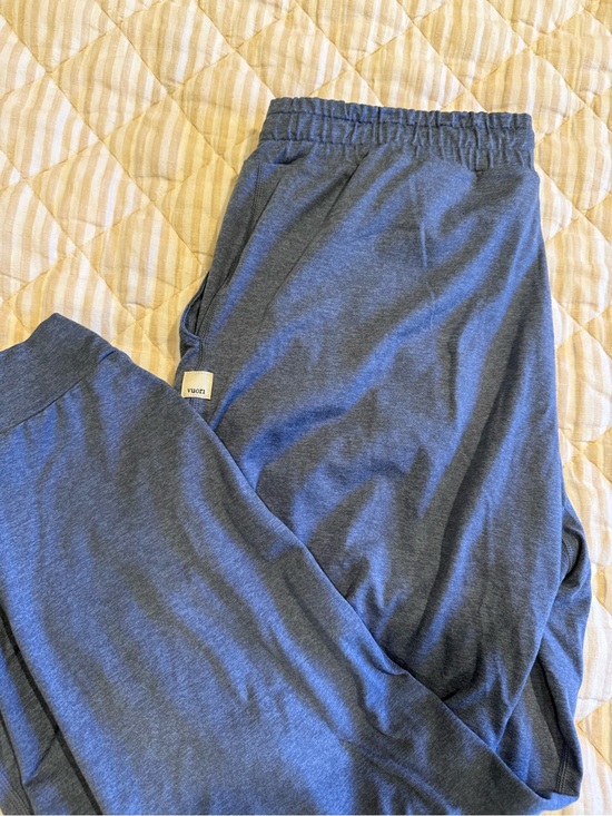 Vuori Pants - Vuori Women's Performance Joggers M
